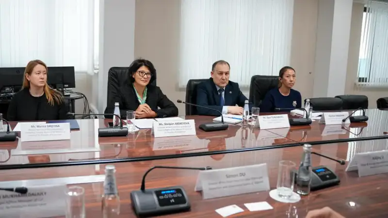 Международное сотрудничество в сфере защиты интеллектуальной собственности: встреча Шолпан Абдреевой с представителями Xiaomi Technologies Kazakhstan {city2}