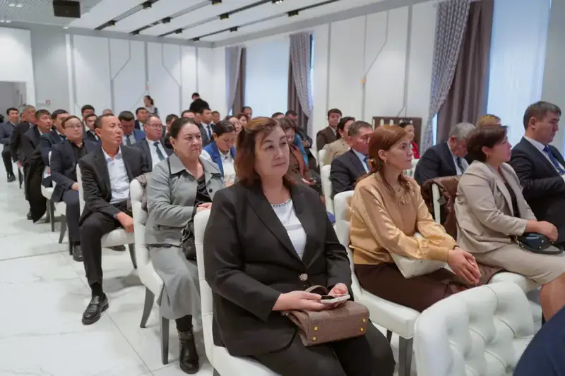 ТУРКЕСТАН: ИНТЕГРАЦИЯ ИСКУССТВЕННОГО ИНТЕЛЛЕКТА В ОБРАЗОВАНИЕ УЧИТЕЛЕЙ {city2}