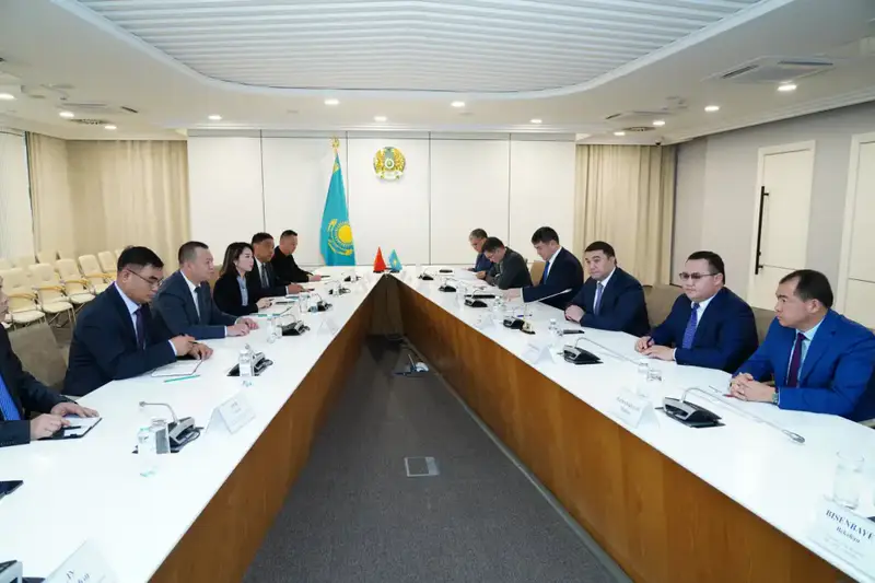 ТУРКЕСТАН: НУРАЛХАН КУШЕРОВ ВСТРЕТИЛСЯ С ИНОСТРАННЫМИ ИНВЕСТОРАМИ ДЛЯ ОБСУЖДЕНИЯ НОВЫХ ПРОЕКТОВ {city2}