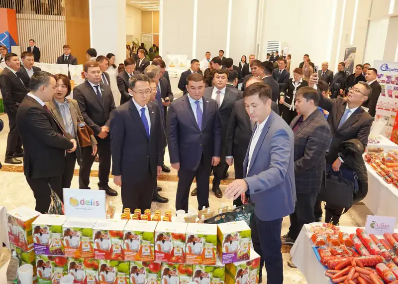 НА МЕЖДУНАРОДНОМ ИНВЕСТИЦИОННОМ ФОРУМЕ «TURKISTAN INVESTMENT AND TOURISM FORUM-2025» ПОДПИСАНО 7 МЕМОРАНДУМОВ НА ПРИВЛЕЧЕНИЕ В РЕГИОН 432,2 МЛРД ТЕНГЕ ИНВЕСТИЦИЙ (4)