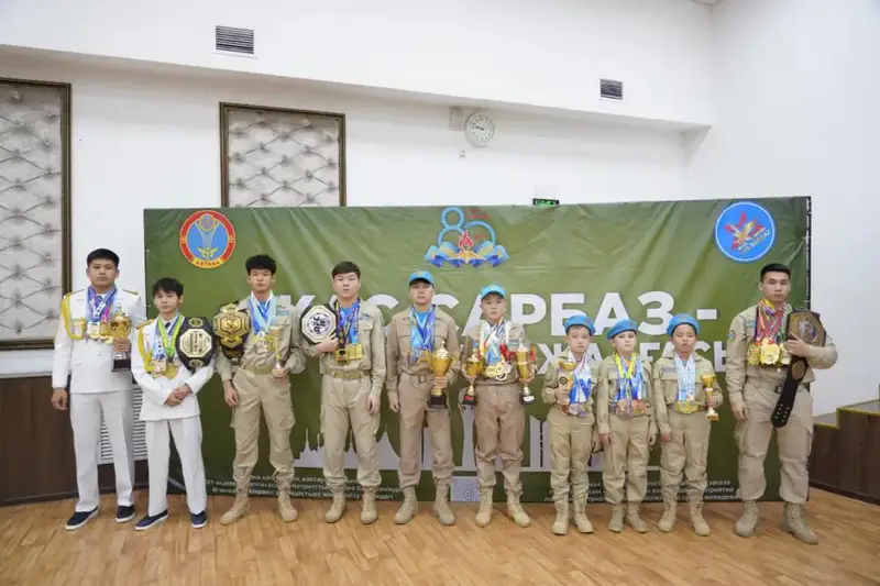 Итоги конкурса военно-патриотической песни среди жассарбазовцев подвели в Астане (5)