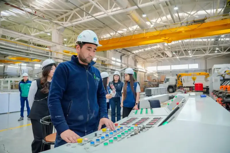 В Астане прошел форум рабочих специальностей (3)