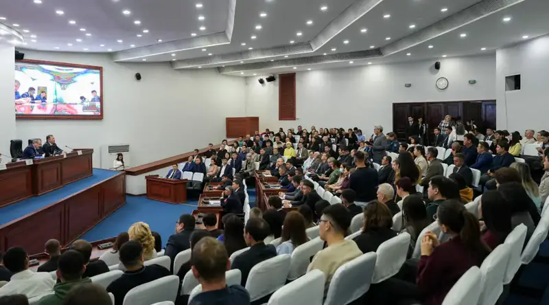 Вице-министр Иран Шархан провел встречу с населением Восточно-Казахстанской области (5)