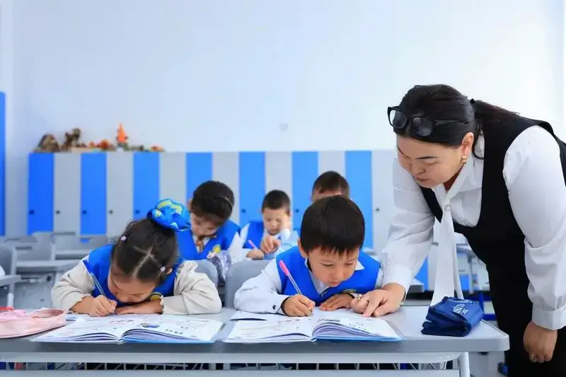 В Караганде новую жизнь получила школа с более чем 60-летней историей (6)