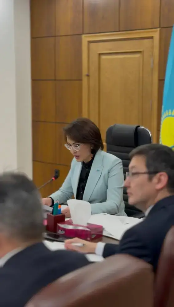 Обсуждение ключевых показателей работы здравоохранения за 9 месяцев 2025 года: влияние на будущее отрасли {city2}