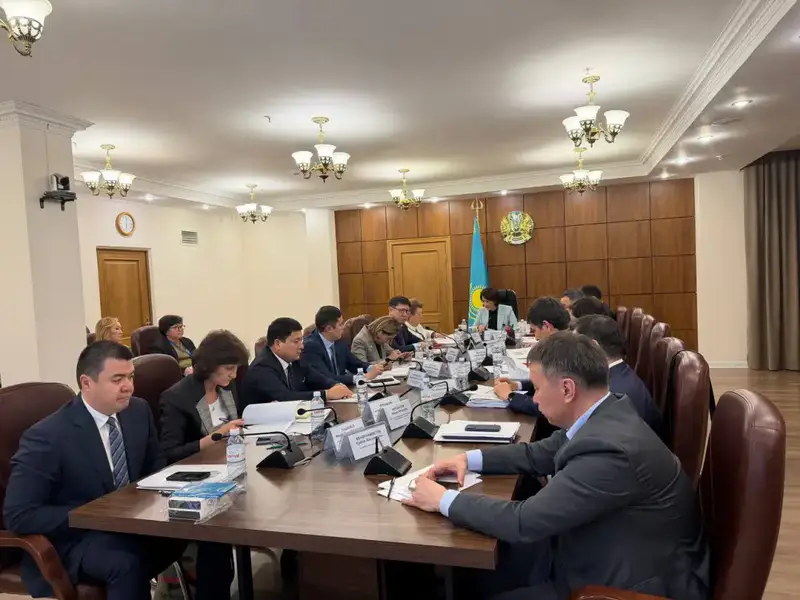 НА КОЛЛЕГИИ МИНИСТЕРСТВА ЗДРАВООХРАНЕНИЯ ОТМЕЧЕНЫ КЛЮЧЕВЫЕ ПОКАЗАТЕЛИ РАБОТЫ ОТРАСЛИ ЗА 9 МЕСЯЦЕВ 2025 ГОДА (3)