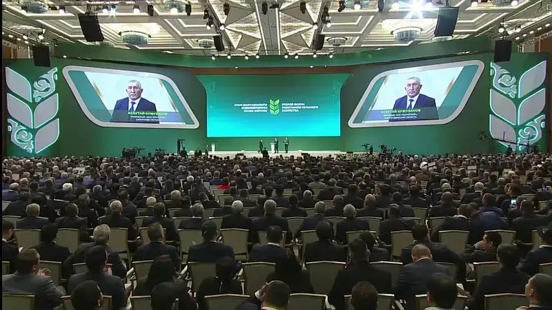 Ветерана сельского хозяйства из Карагандинской области наградил Президент (2)