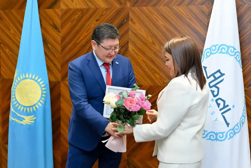 Аким области отметил призеров Сурдлимпийских игр (8)