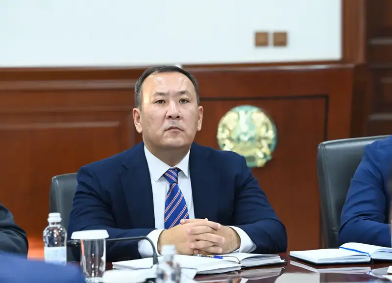 Обсуждение концепции управления отходами и трансграничных хабов на заседании Правительства {city2}