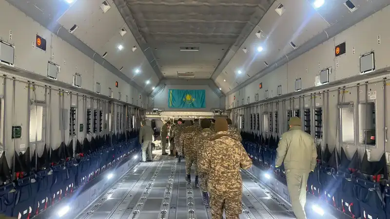 Казахстан направил гуманитарный груз в Афганистан (7)