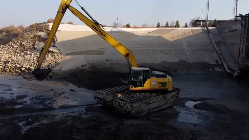 Очистка ирригационных каналов в Жетысайском районе: новые возможности для сельского хозяйства и предотвращение водных проблем {city2}