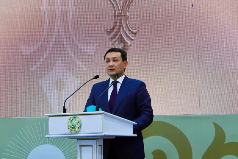 Память Жиенгали Тилепбергенова: влияние на современную литературу и журналистику в Темирском районе {city2}