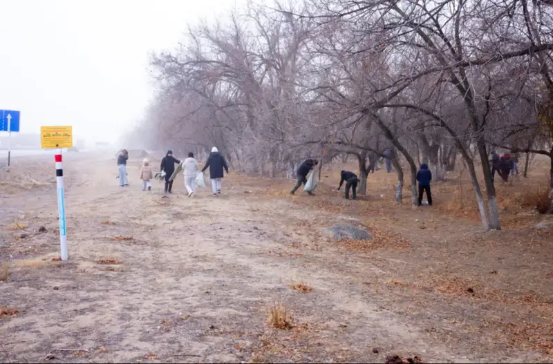 Экологическая акция Таза Қазақстан субботник Алматы Қонаев {city2}