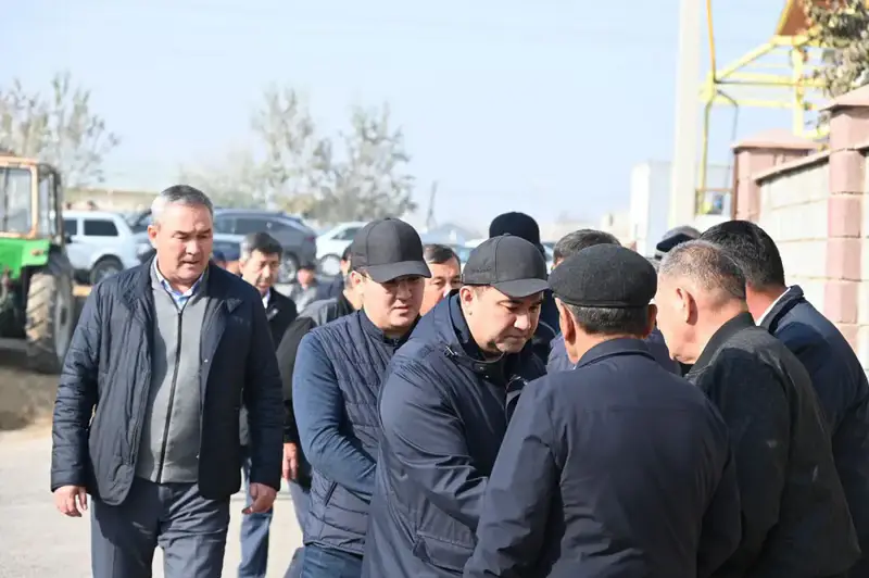 Аким Туркестанской области Нуралхан Кушеров посетил Жетысай после трагического пожара и пообещал помощь пострадавшим {city2}