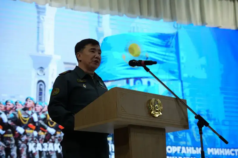 В Северо-Казахстанской области прошли встречи военнослужащих со школьниками и рабочей молодежью (5)