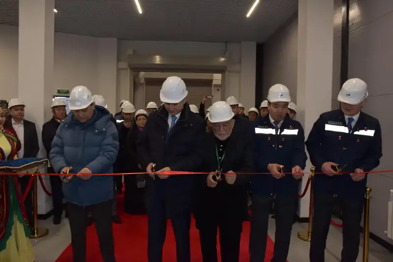 Создание геологического кластера в Жезказгане: новые рабочие места и инвестиции в будущее отрасли {city2}