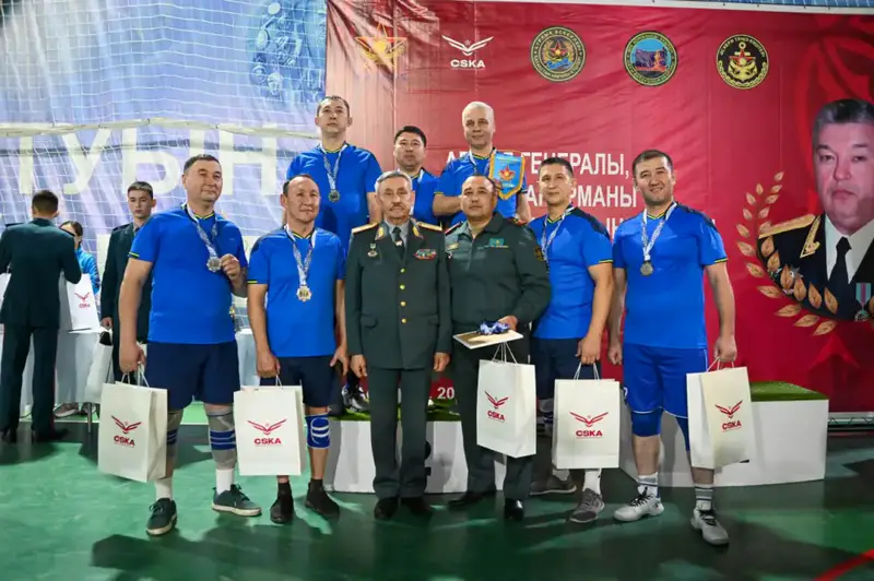 В Астане подвели итоги турнира по волейболу в честь 80-летия Халық қаһарманы Мухтара Алтынбаева (7)