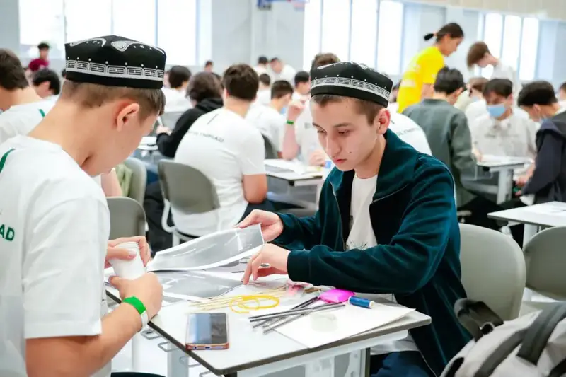 Международные STEM-олимпиада и битва роботов стартовали в Астане (6)