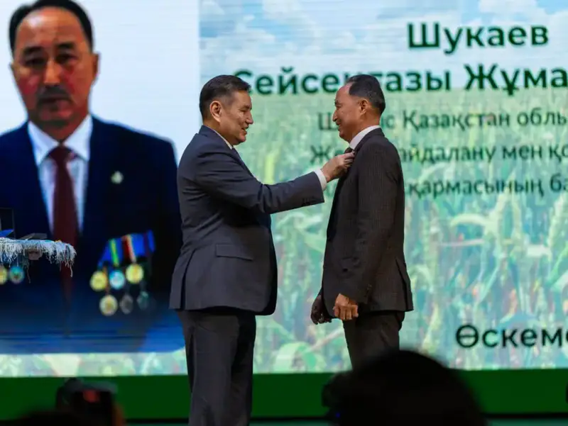 В ВКО отметили День работников сельского хозяйства, пищевой и перерабатывающей промышленности (2)