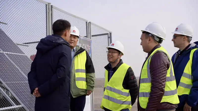Huawei запускает первую солнечную 4G базовую станцию в Казахстане для улучшения мобильной связи {city2}