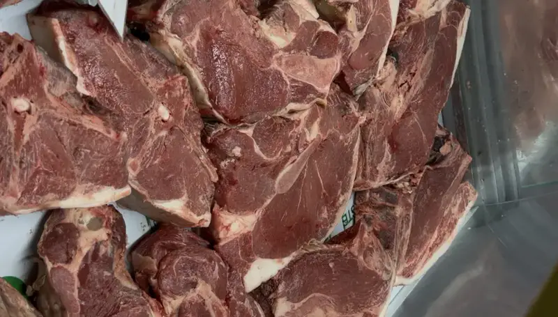 Ярмарка мяса в Астане: фермеры из регионов предлагают говядину по цене от 2700 тенге за килограмм {city2}