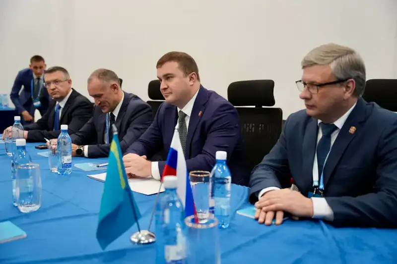 Уральск: Казахстан и Россия укрепляют сотрудничество {city2}