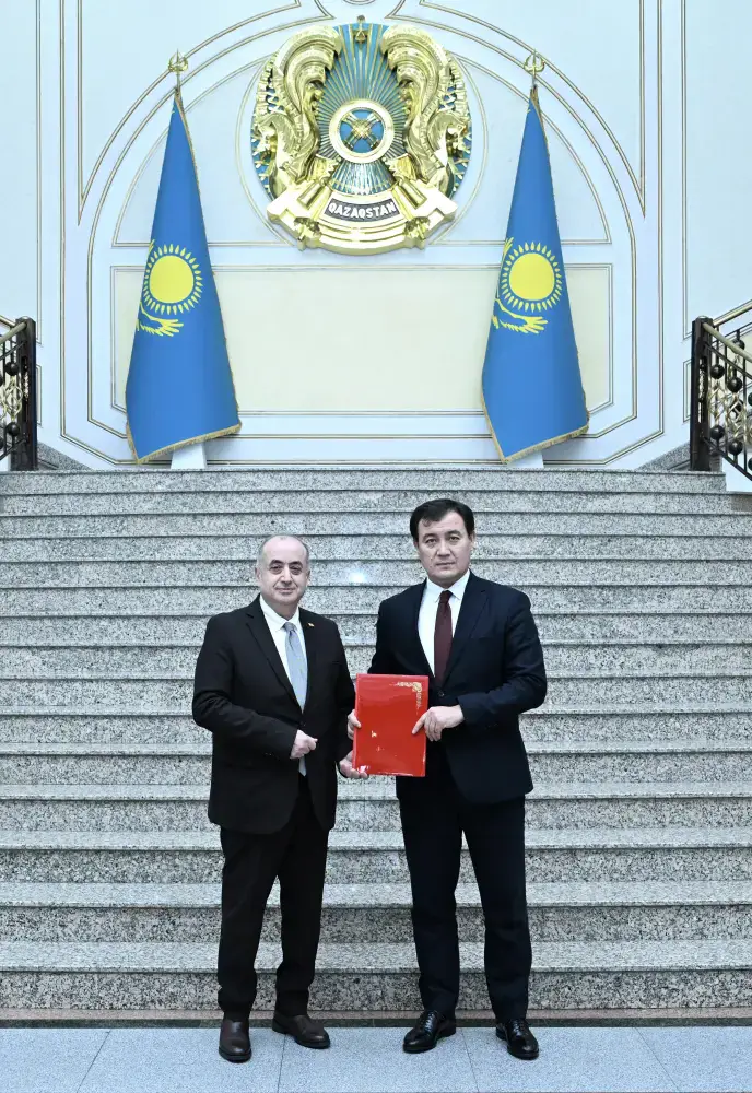Новый Посол Ливана вручил верительные грамоты в МИД Казахстана {city2}