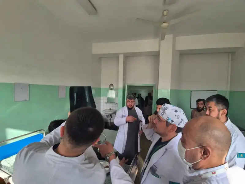 ВРАЧИ КАЗАХСТАНА УЧАСТВУЮТ В ГУМАНИТАРНОЙ МИССИИ В АФГАНИСТАНЕ (2)