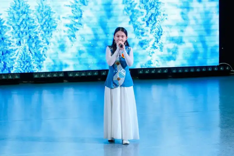 В Астане прошел конкурс творческих ведущих «Мастер слова» среди школьников (10)