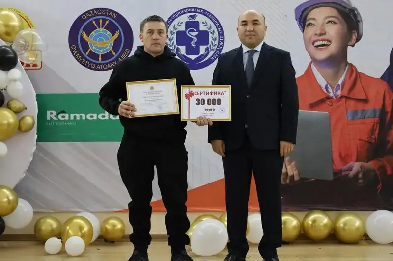 Премии лучшим молодым специалистам вручили в Нуринском районе (9)