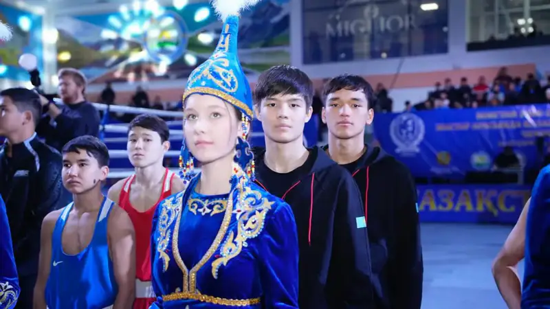 Бокс в Восточном Казахстане: юные бойцы на ринге мечты {city2}