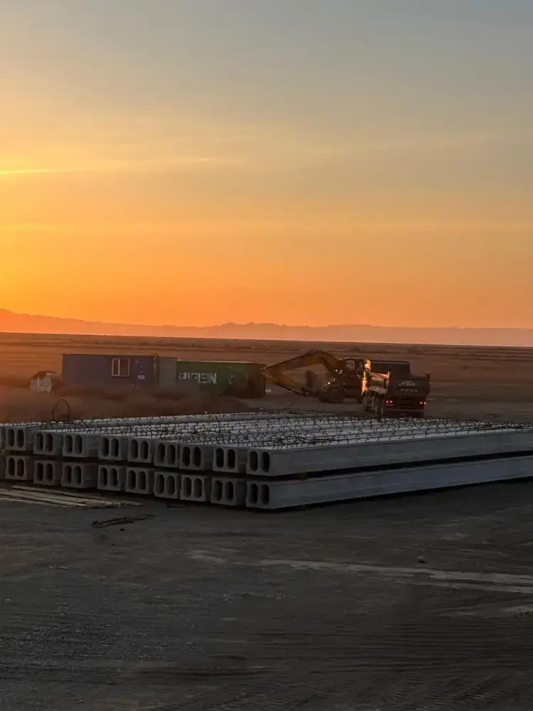 Строительство моста через реку Тебиске в Аксуатском районе для соединения сел Аксуат Кумкол Ойшилик {city2}