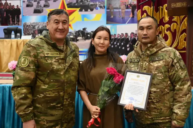 Бригаду морской пехоты посетили более ста родителей солдат (4)