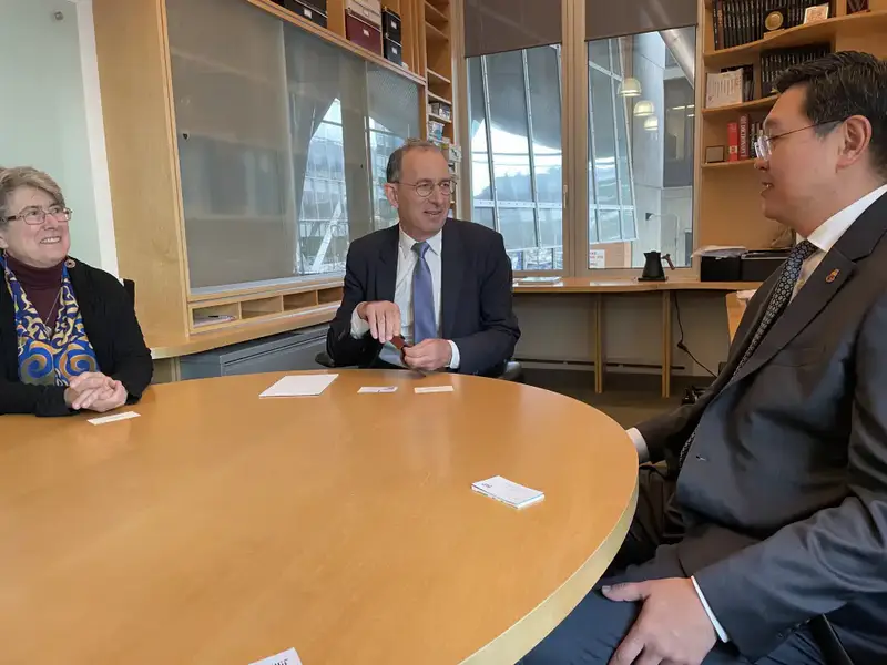 Партнёрство Astana IT University с MIT открывает новые горизонты для казахстанских стартапов и образования {city2}