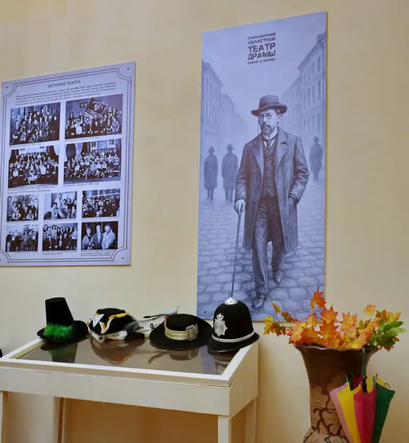 Павлодарскому областному театру драмы имени А.П. Чехова - 80 лет (3)