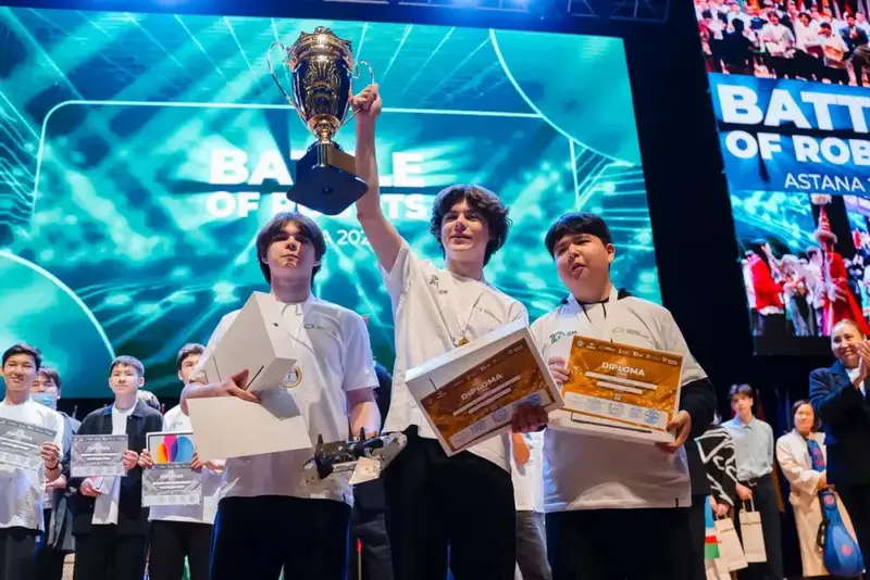 Победителей Международной STEM Олимпиады и Битвы роботов определили в Астане (10)