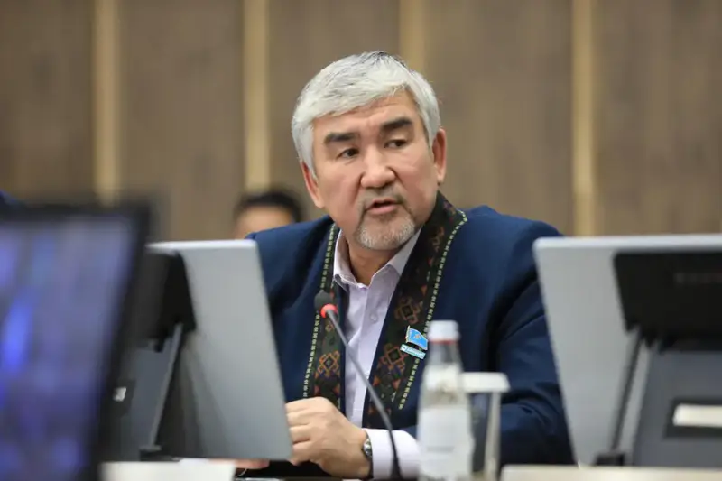 Прошло заседание комиссии по государственным символам при акиме области (6)