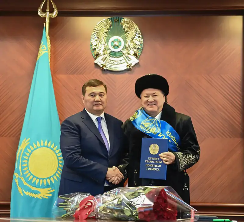 Аким Нурлыбек Налибаев и международный деятель Мухтар Кул-Мухаммед обсудили социально-экономическое развитие Кызылординской области {city2}