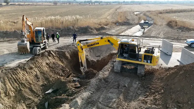 Канал «Найман»: бетон против потерь воды! {city2}