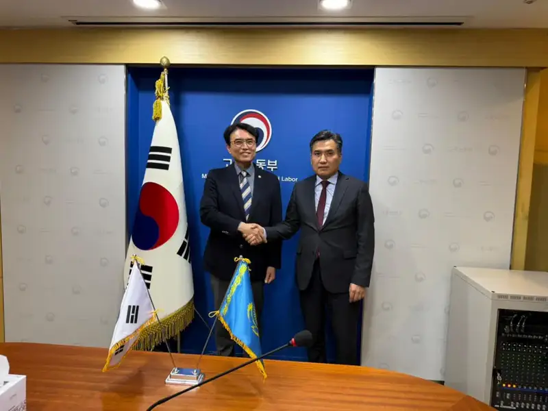 А. Ертаев обсудил вопросы трудовой миграции с коллегами из Республики Корея (4)