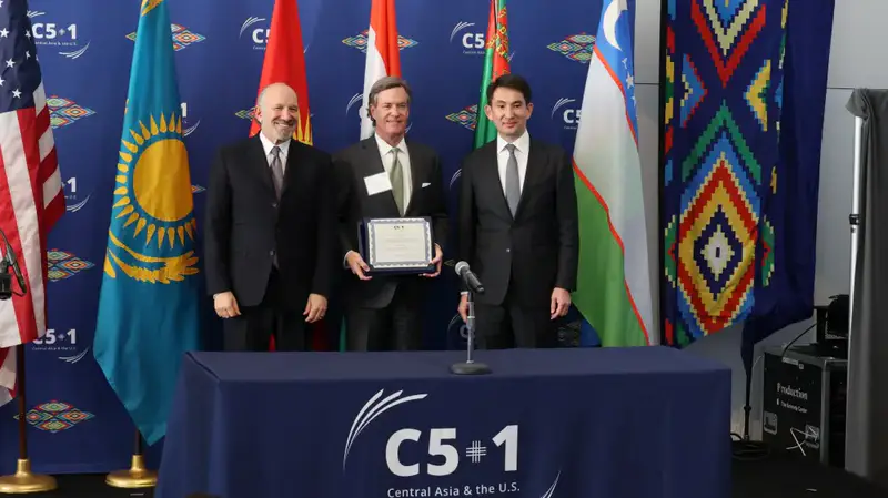 Казахстан и США подписали соглашения на сумму 17 млрд долларов (6)