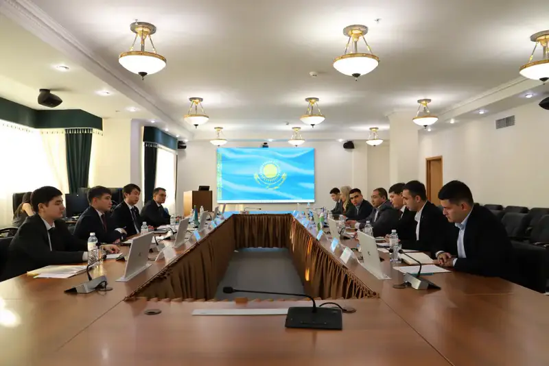 А. Шонов встретился с делегатами из Республики Узбекистан (2)