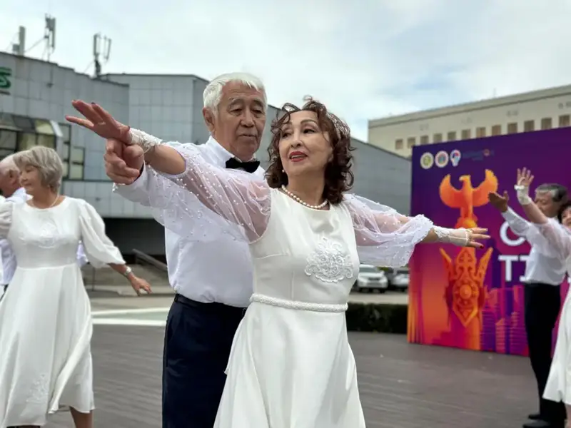 Танцевальный кружок для пенсионеров в Астане: способствование социальной активности и оздоровлению {city2}