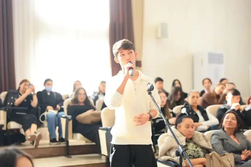 Свыше 100 специалистов приняли участие в семинаре по медиаграмотности в Шымкенте (5)