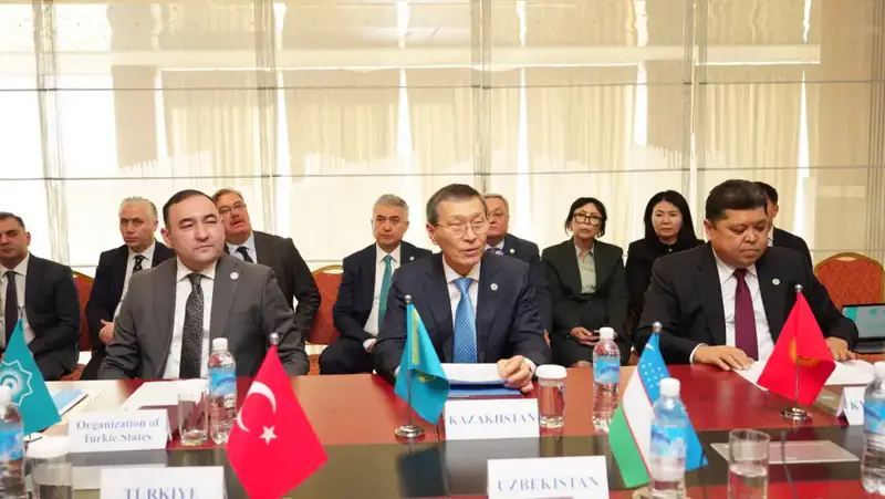 Дипфейки и выборы: что обсудили в Бишкеке? {city2}