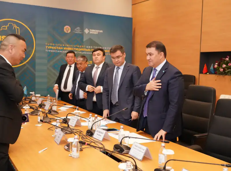 АКИМ ТУРКЕСТАНСКОЙ ОБЛАСТИ ВСТРЕТИЛСЯ С РУКОВОДИТЕЛЯМИ И ИНВЕСТОРАМИ ИНОСТРАННЫХ КОМПАНИЙ (6)