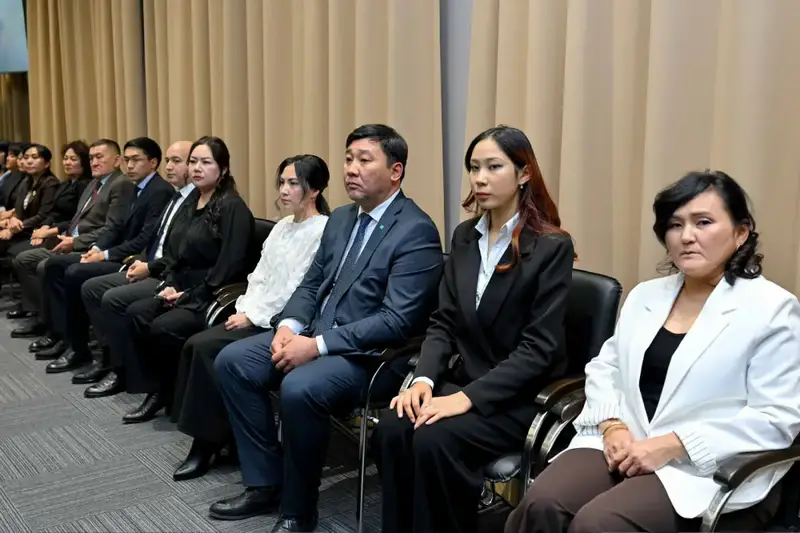 В области Абай отметили вклад финансистов (4)