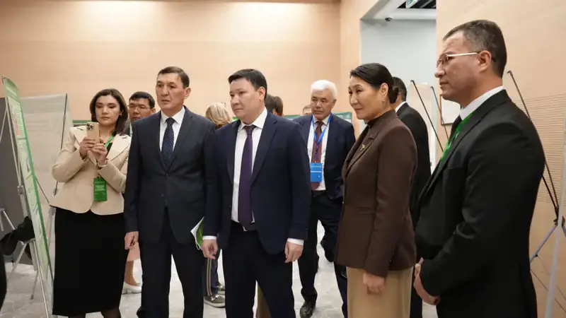 Управленческий интенсив для 800 директоров школ прошел в Туркестане {city2}