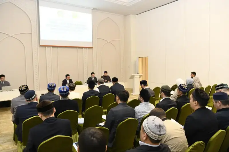 В Астане стартовал семинар для духовенства по искусственному интеллекту {city2}