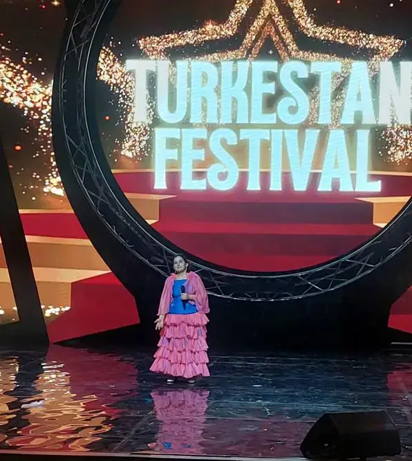 Особенные артисты из Каркаралинского района завоевали первое место на фестивале в Туркестане (2)